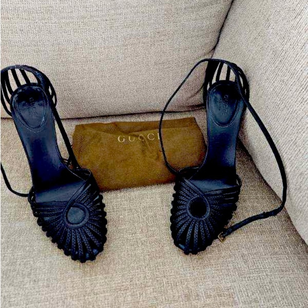 Used Gucci Size 8B
